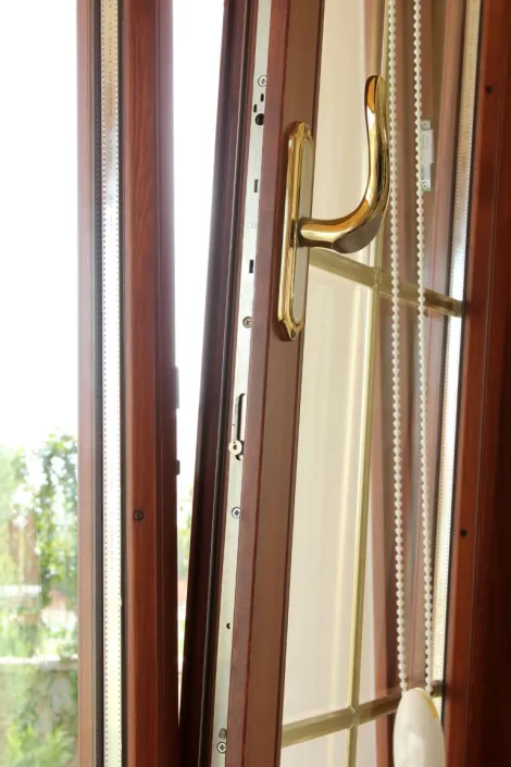 Renowacja okien z drewna